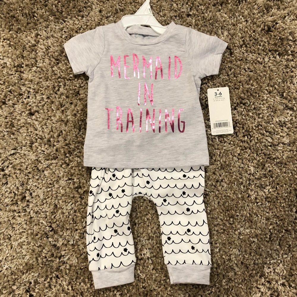 Emily and Oliver 2-piece short sleeve outfit
